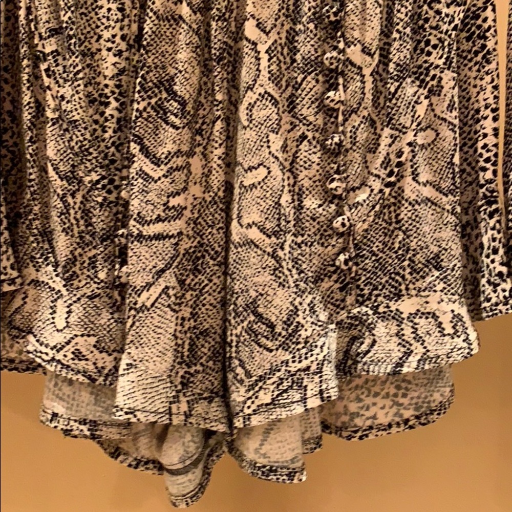 Romper - Picture 4 of 5